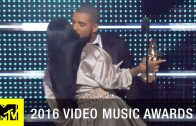 Rihanna-Drake-The-Kiss-2016-Video-Music-Awards-MTV